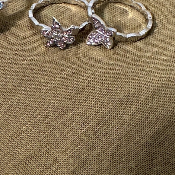 The Mariah Carey Collection Set of 4 Flower and Butterfly rings. Size5. Pink New - Picture 5 of 9